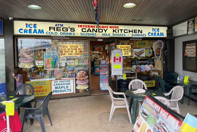 Reg's Candy Kitchen Niagara Falls Canada